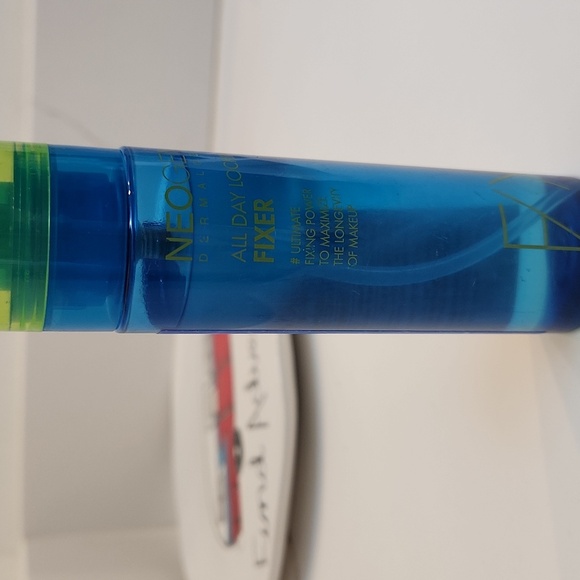 Neogen Dermalogy All Day Locking Fixer 2.7oz - Picture 6 of 6